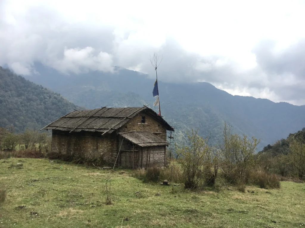 Khamsu Sherpa maison d'un des fondateurs de l'association nepalko sathi